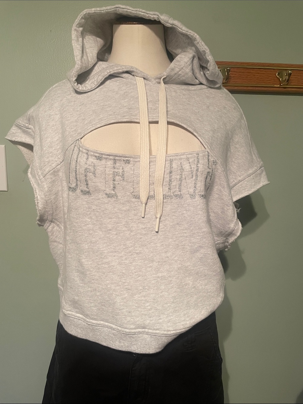 aerie Light Gray Cutout Cropped Hoodie